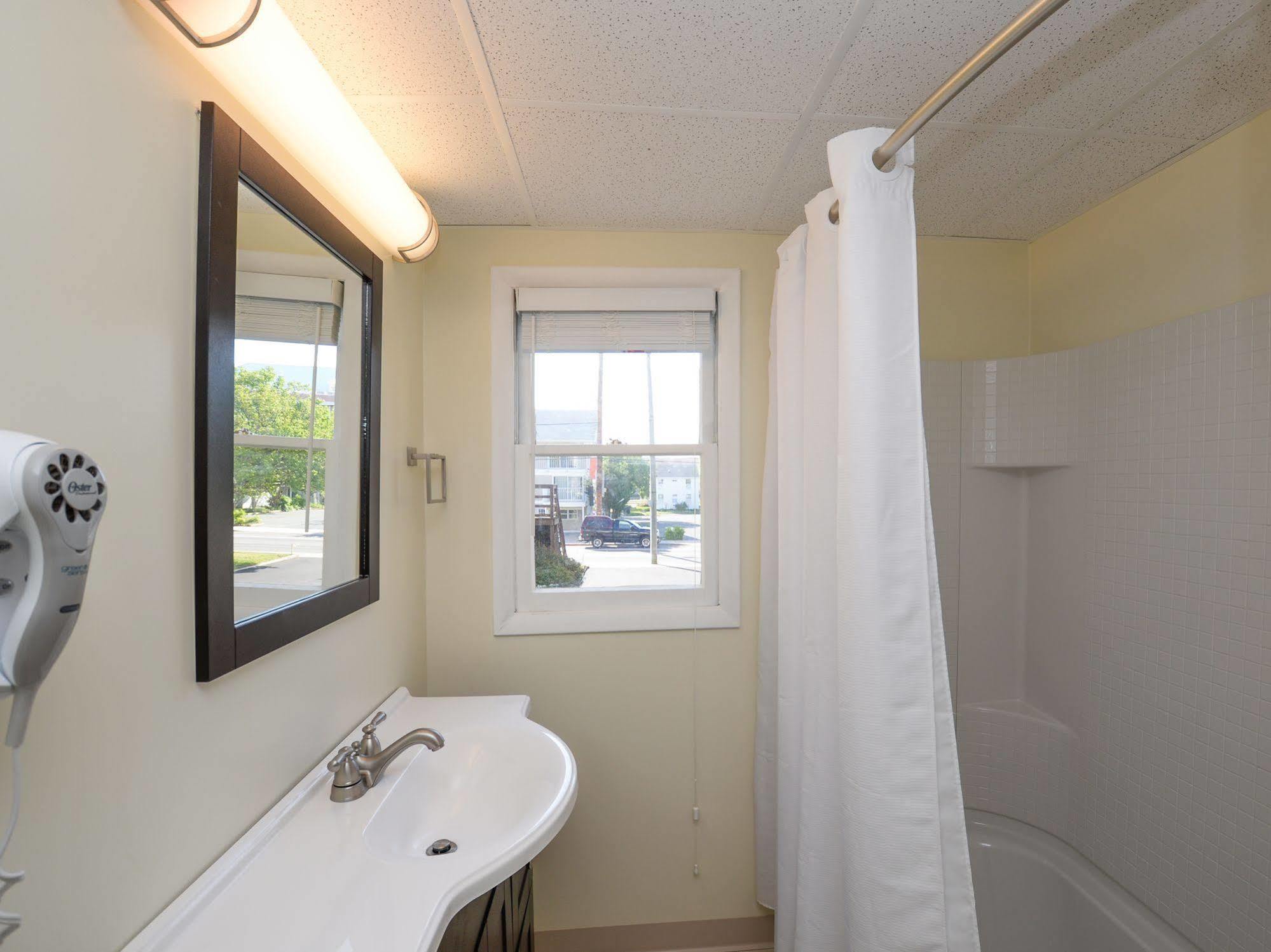 The Wellington Hotel & Suites Oceanblock Ocean City Eksteriør bilde